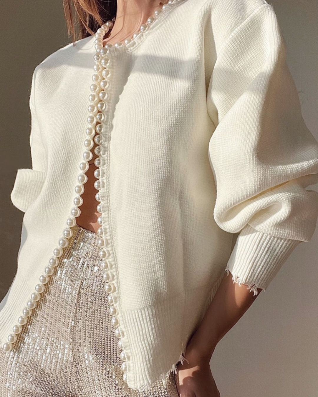 Nellie | Elegant Pearl Cardigan – Dames Vest met Luxe Pareldetails