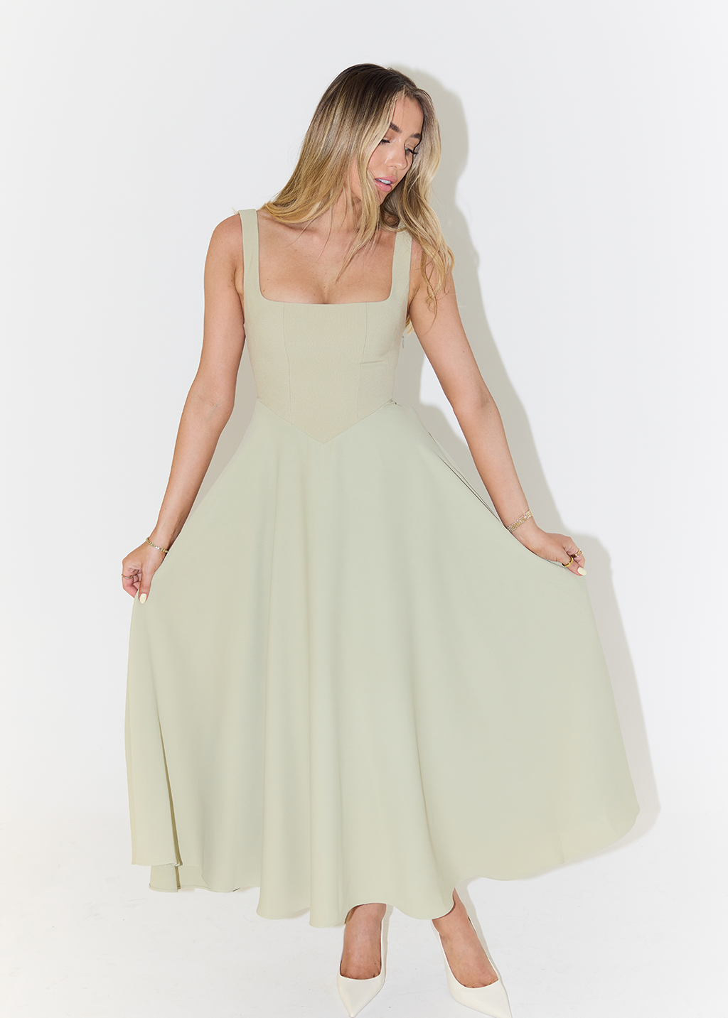 12_772d8db3-7090-40b8-a65c-49880dc5c911.png