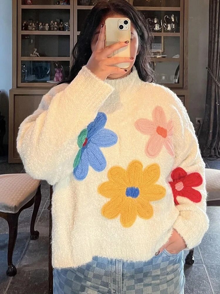 Melissa | Dames Trui met Bloemen Applicaties Losse Pasvorm