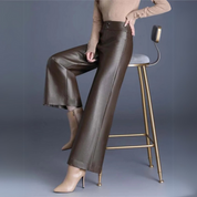 Stacia | Hoge Taille Damesbroek van Imitatieleer – Wide Fit - Chic & Comfort