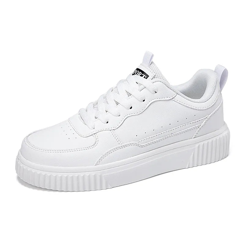 Aura | Damessneakers met vetersluiting en platformzool