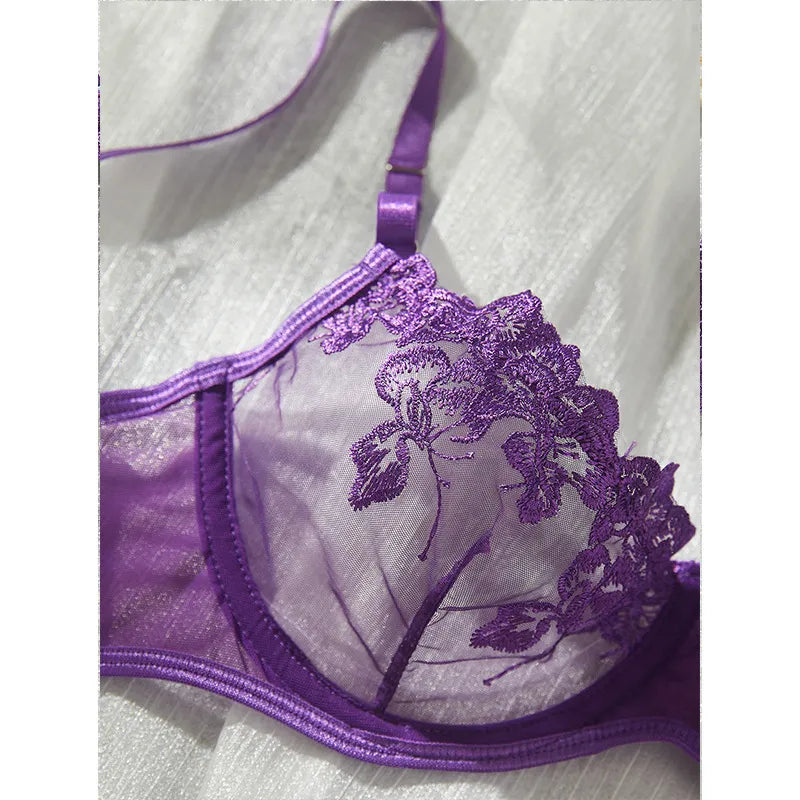 Aitana | Dames lingerieset met kant en beugelcups