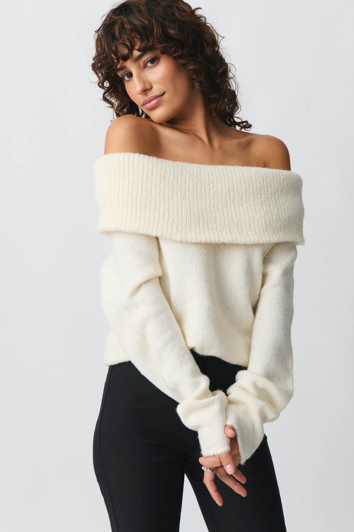 Isabel | Dames trui met off-shoulder en lange mouwen