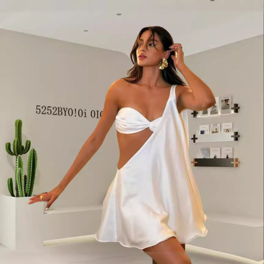 Theodora | Dames jurk met asymmetrische schouder geplooide rok