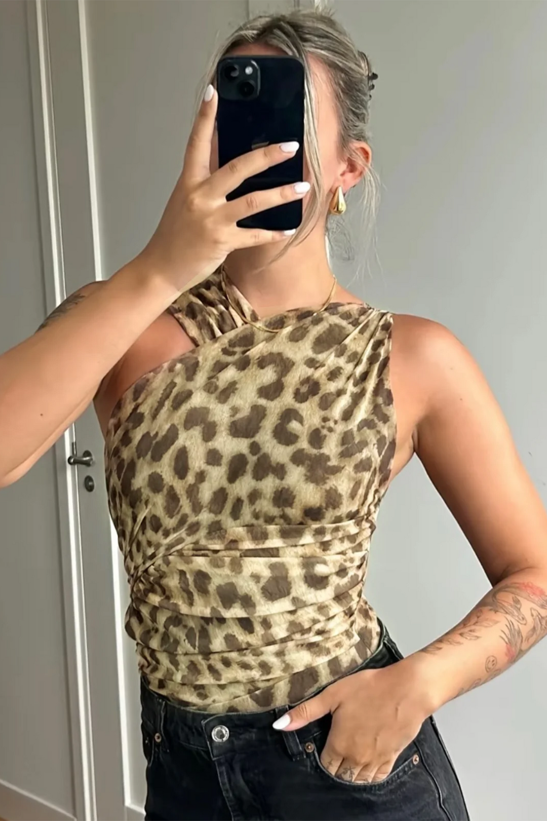 Scottie | Dames bodysuit met V-hals en luipaardprint