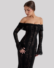 Suus | Luxe Off-Shoulder Maxi Jurk van Kant