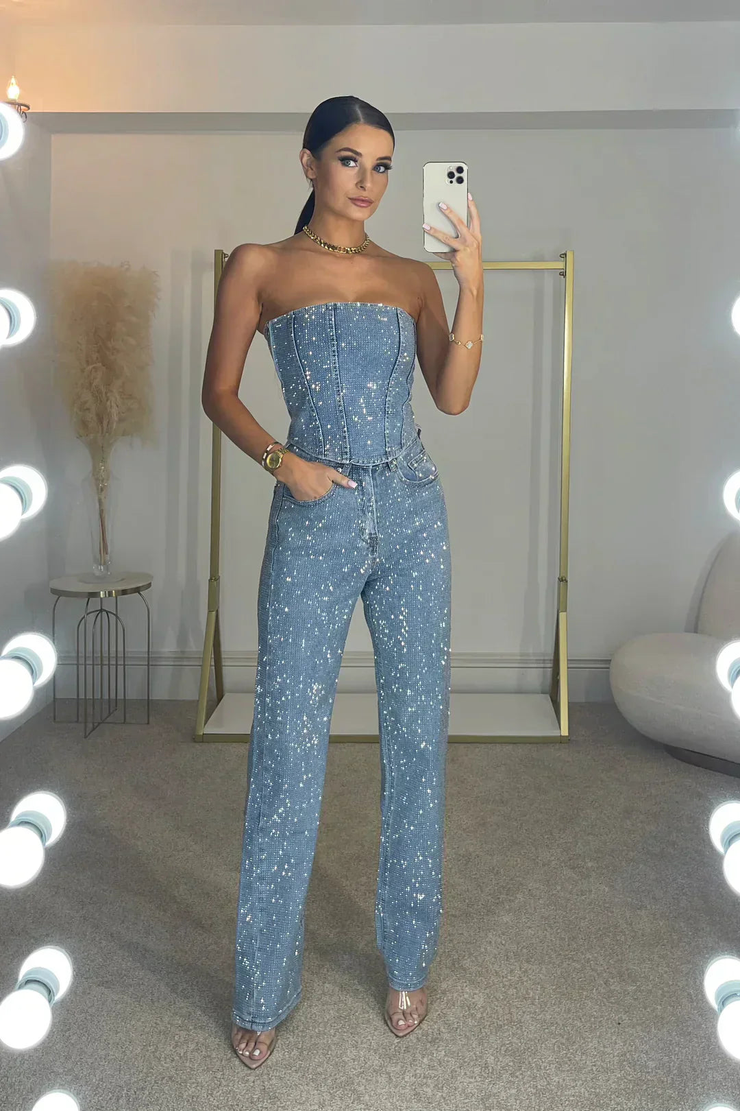 Salem | Dames jumpsuit met strapless en glanzende structuur