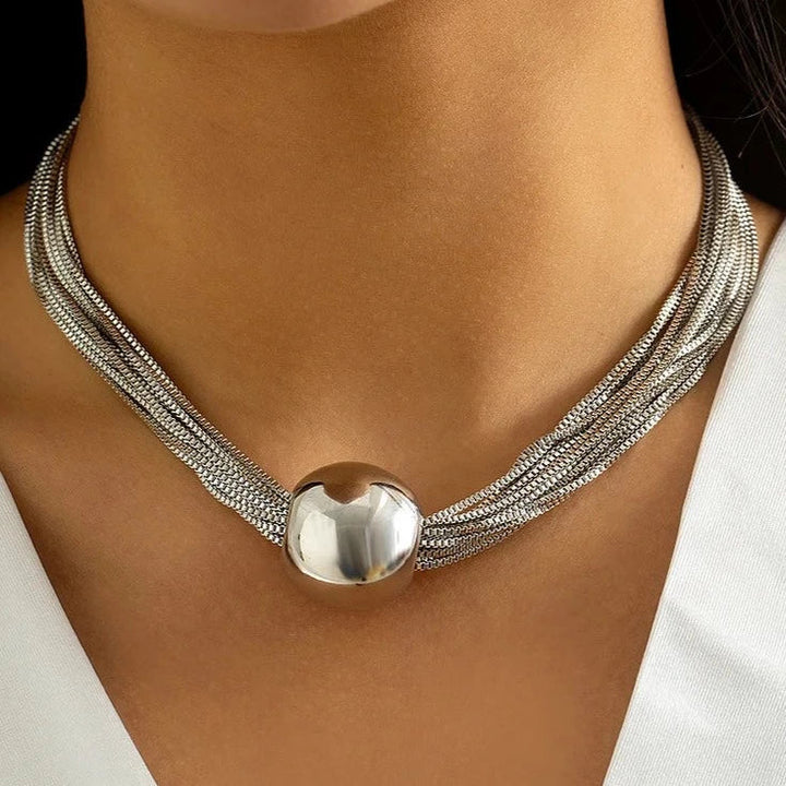 Phoebe | Dames ketting met lagen en bolhanger