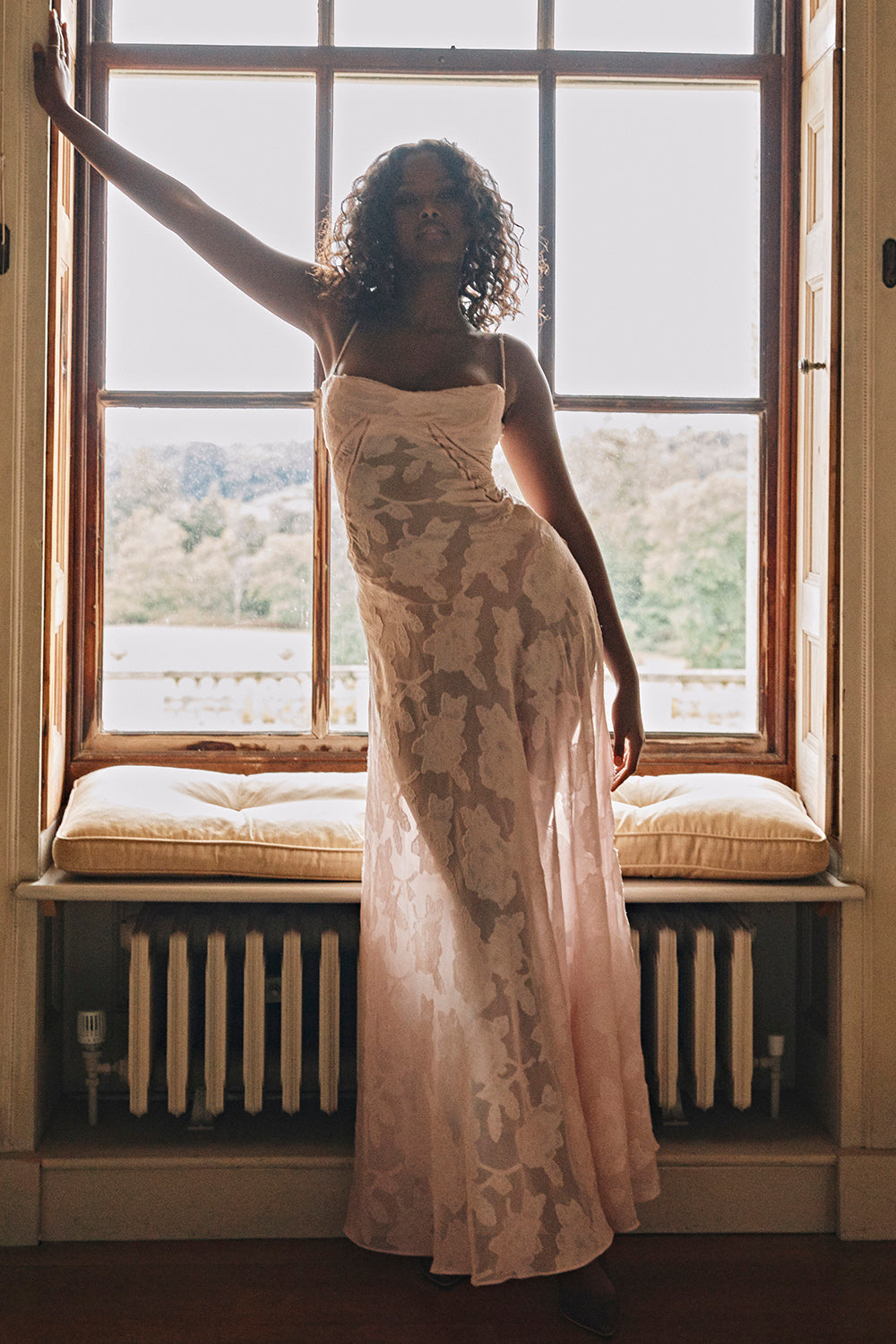 Noor | Dames jurk maxi strapless geborduurd tule A-lijn