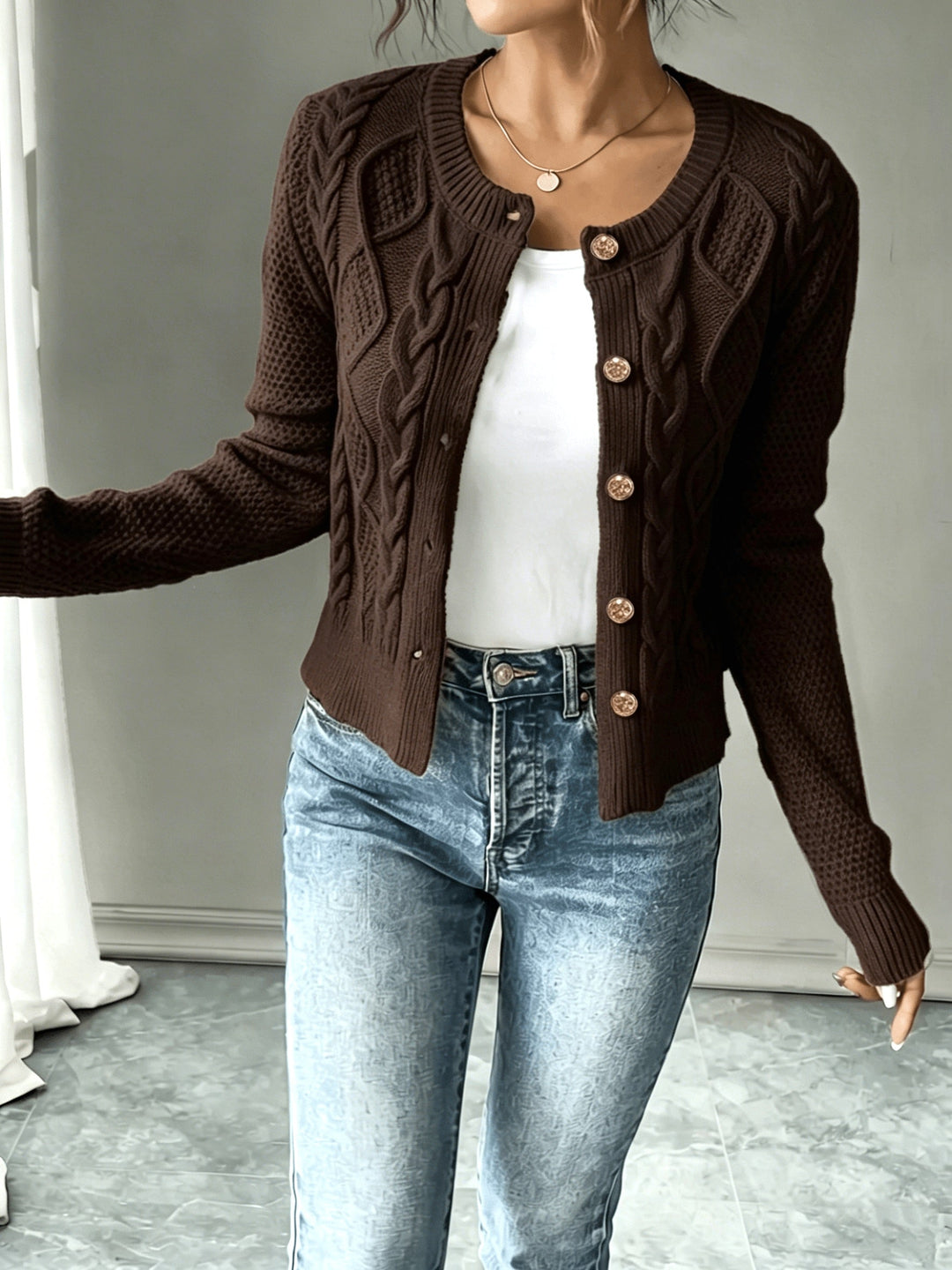 Eleanora | Kabelgebreide Knopen-Voorkant Cardigan