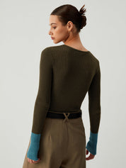 Esila | Slim Fit Gebreide Top voor Dames met Contrastmouwen