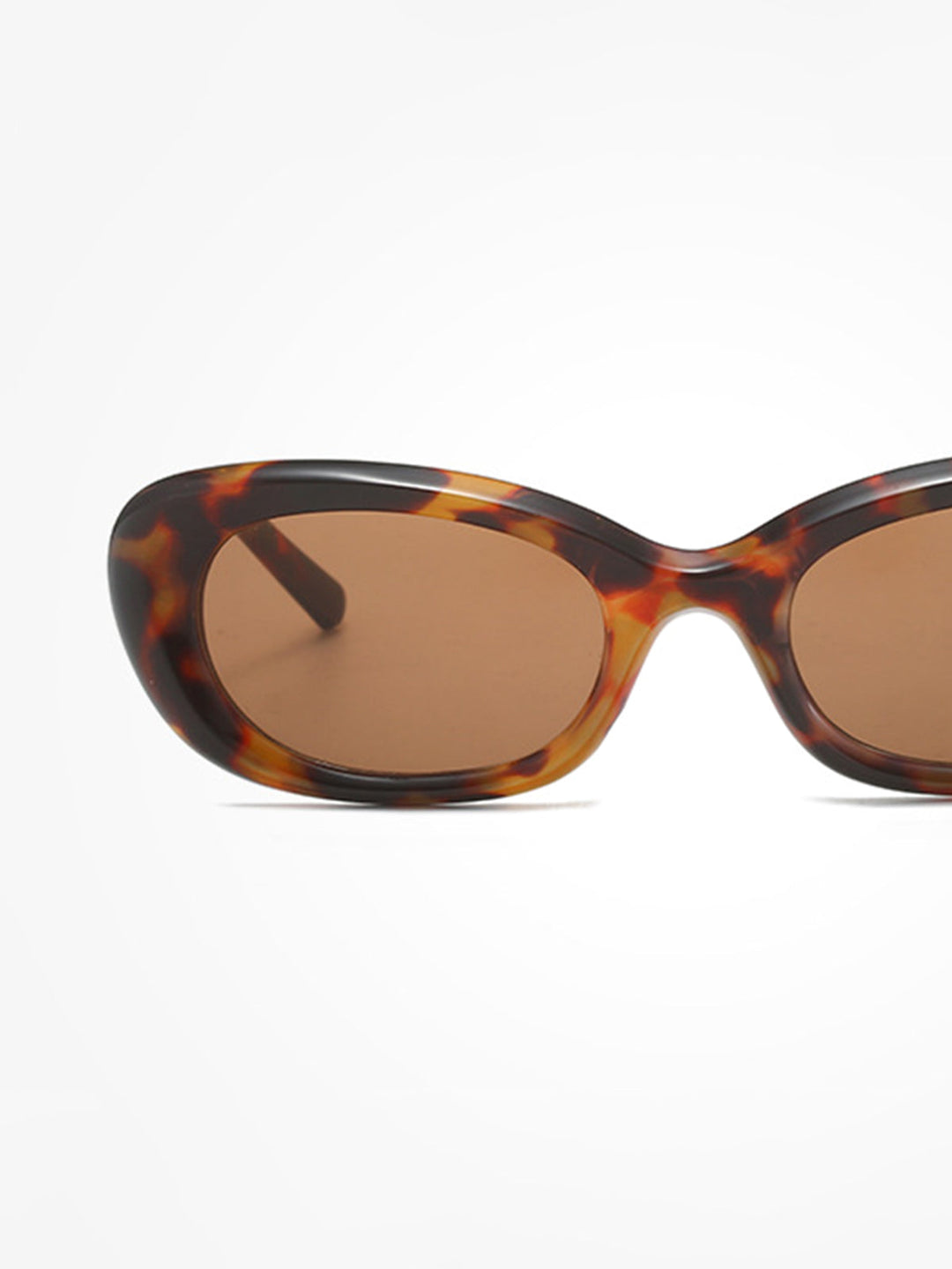 Armani | Dames zonnebril met cat-eye ovale glazen
