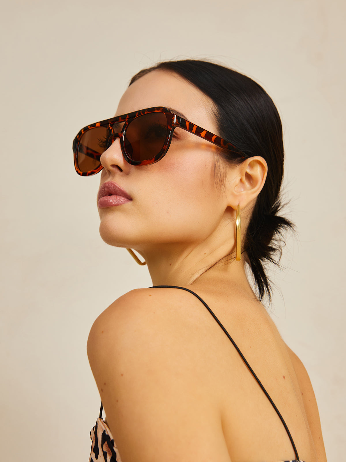 Dunyara | Trendy  Leopard Print Zonnebril