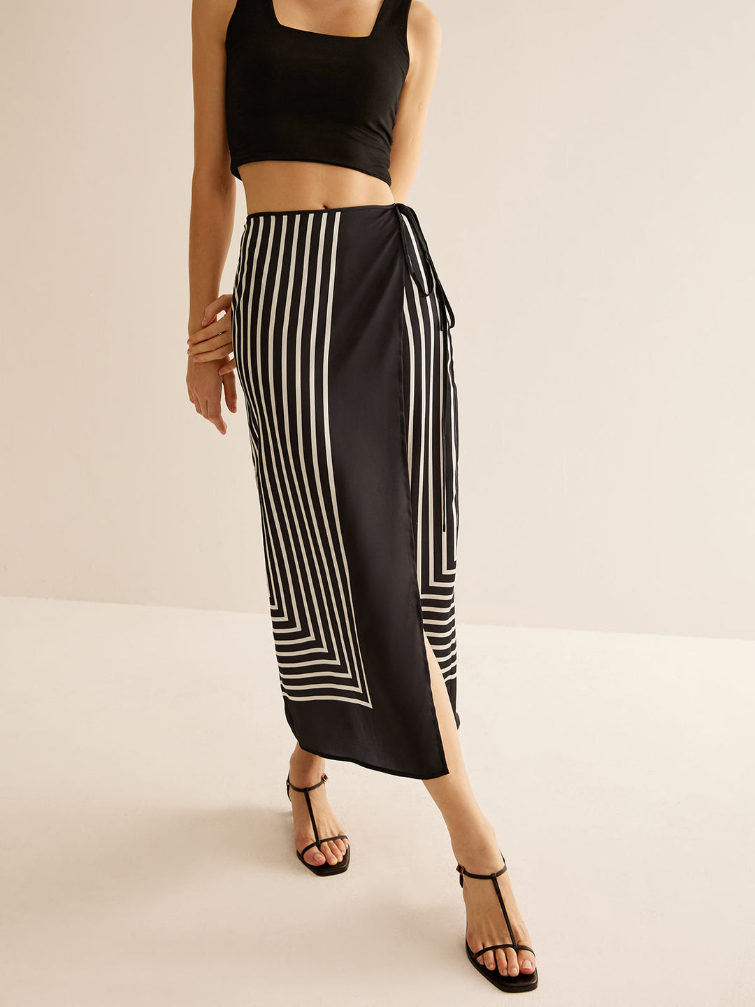 Feline | Dames maxi rok met grafisch streepdesign en strikdetail
