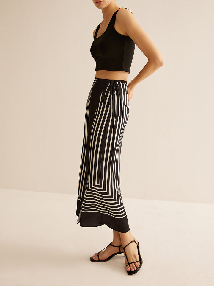 Feline | Dames maxi rok met grafisch streepdesign en strikdetail