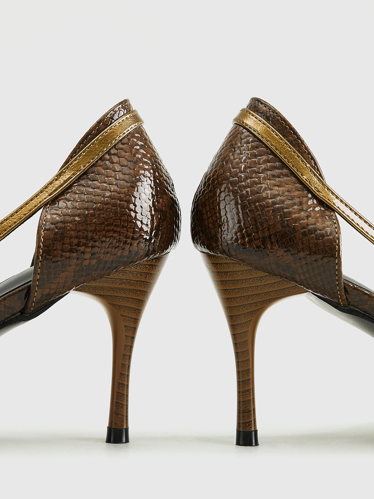 Lynar | Chique Hakken van Slangenleer Look met Gesp