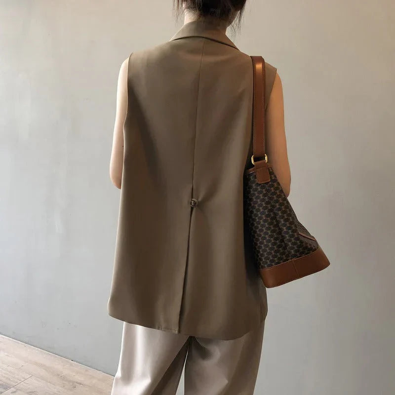 Adelynn | Dames mouwloze blazer met reverskraag en knoopsluiting
