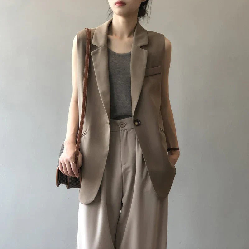 Adelynn | Dames mouwloze blazer met reverskraag en knoopsluiting