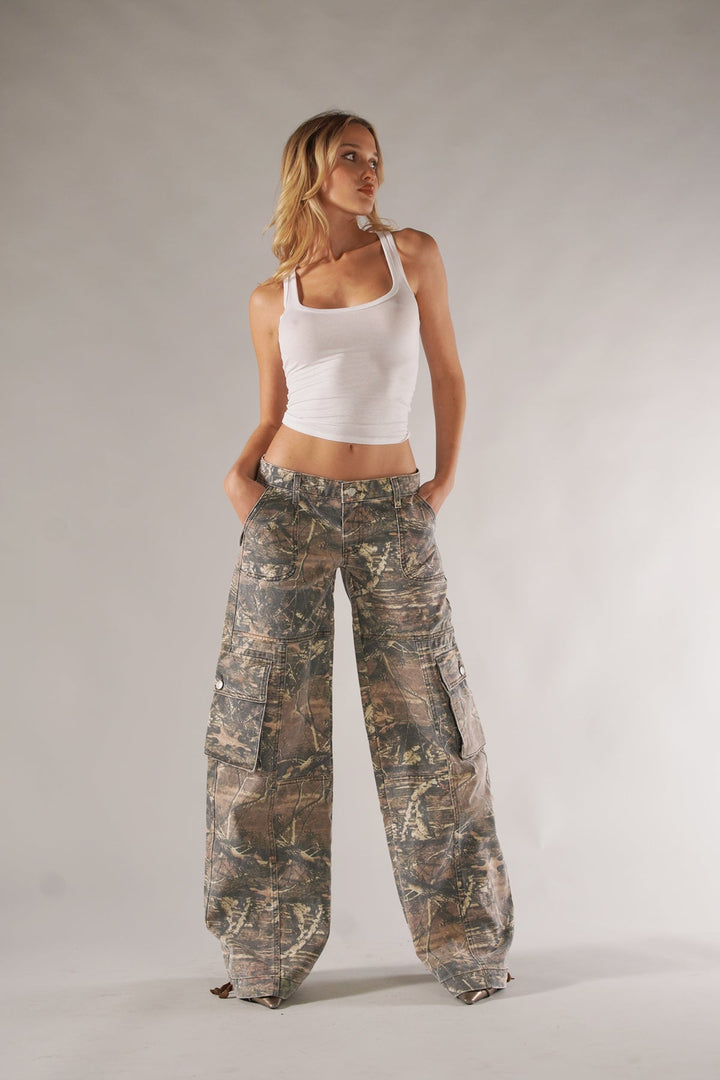 Fallon | Dames cargo broek met camouflage print