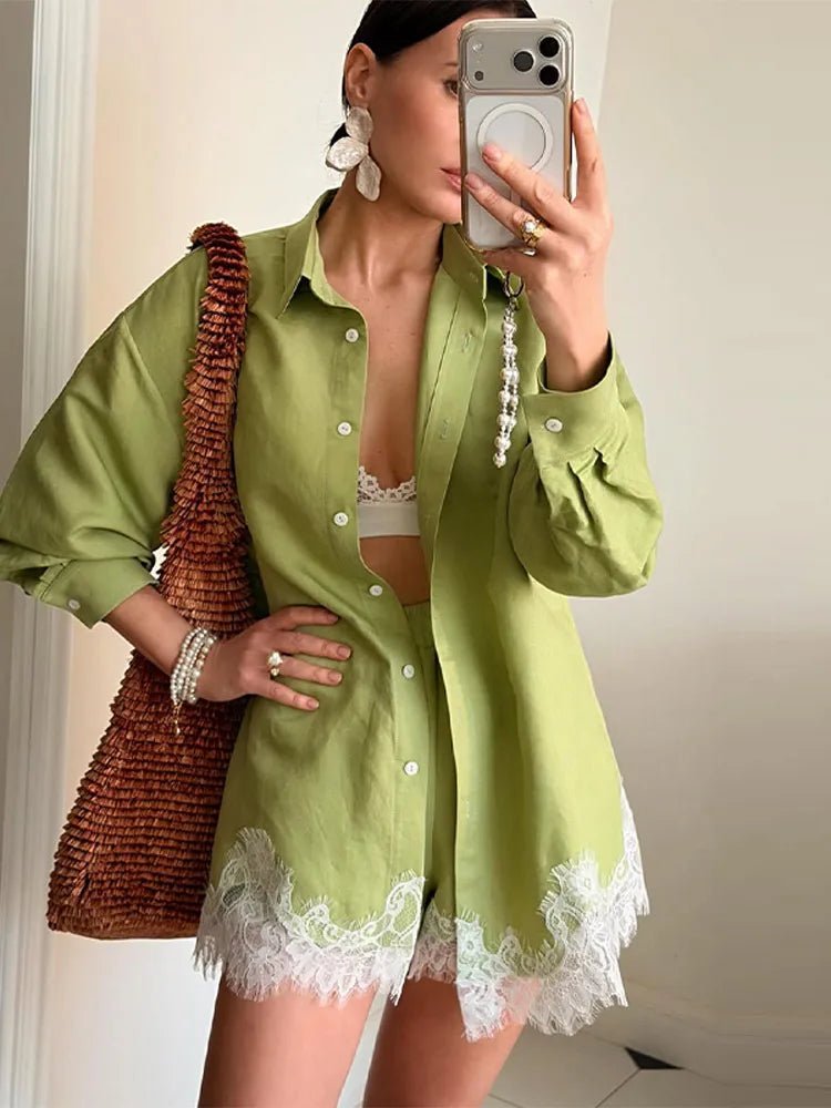 Celia | Tweedelige Satijnen Strand Set Dames - Overhemd en Shorts met Kanten Patchwork, Relaxed Fit