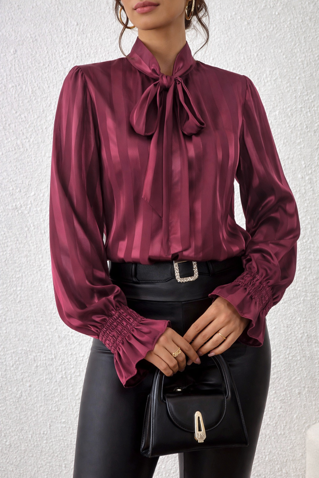 Elodie | Dames Blouse met Strik Kraag