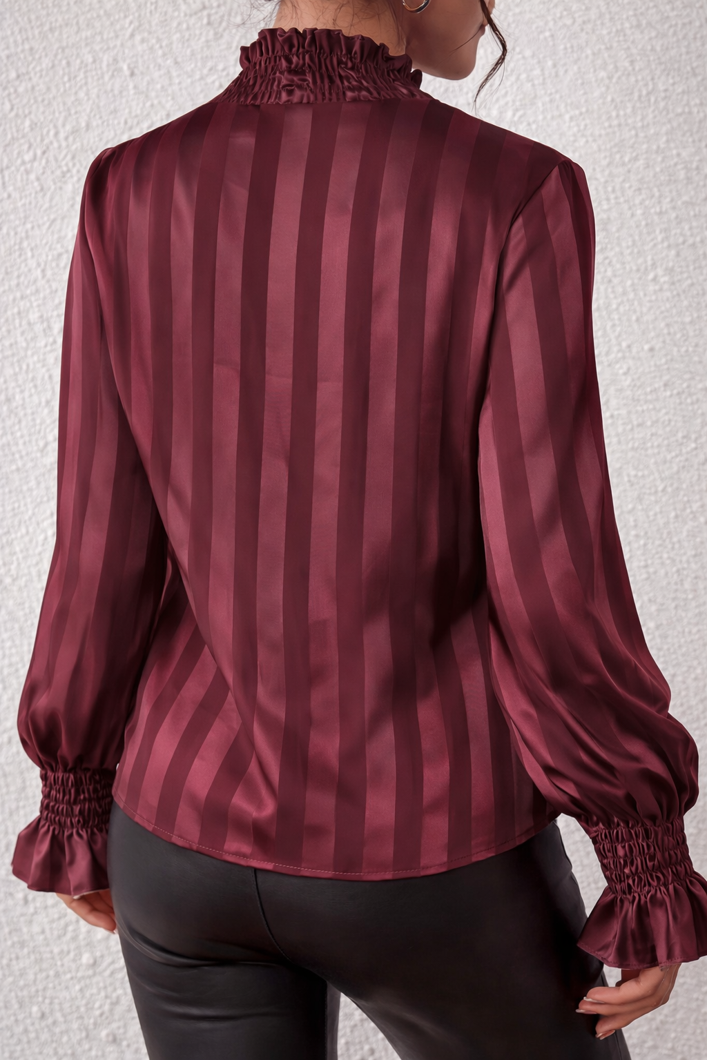 Elodie | Dames Blouse met Strik Kraag