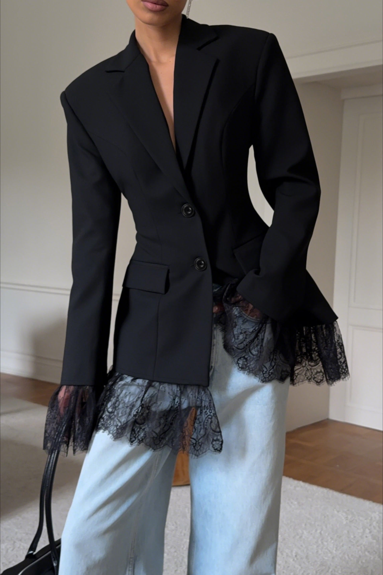 Cora | Klassieke Blazer met Kanten Rand Dames - Lichtgewicht Kantmix, Slim-Fit Design