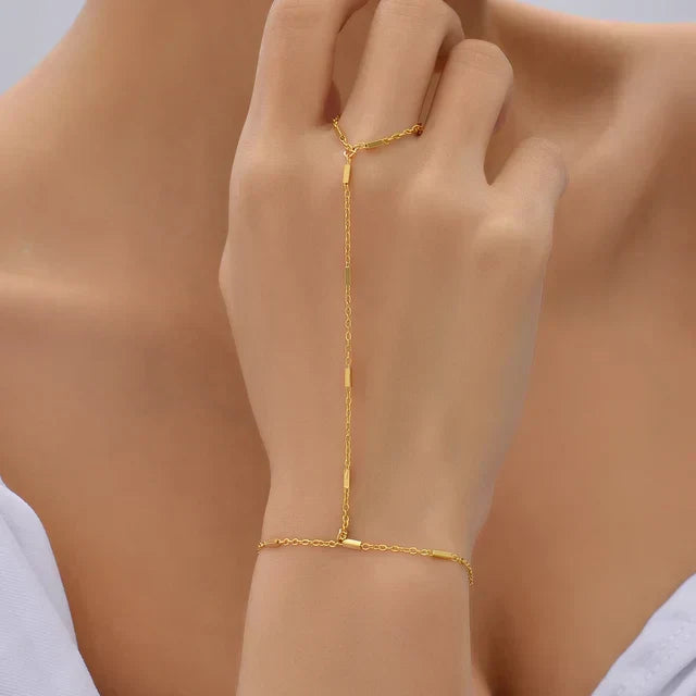 Elicia | Goudkleurige Armband met Ring - Elegant met Verstelbare Sluting