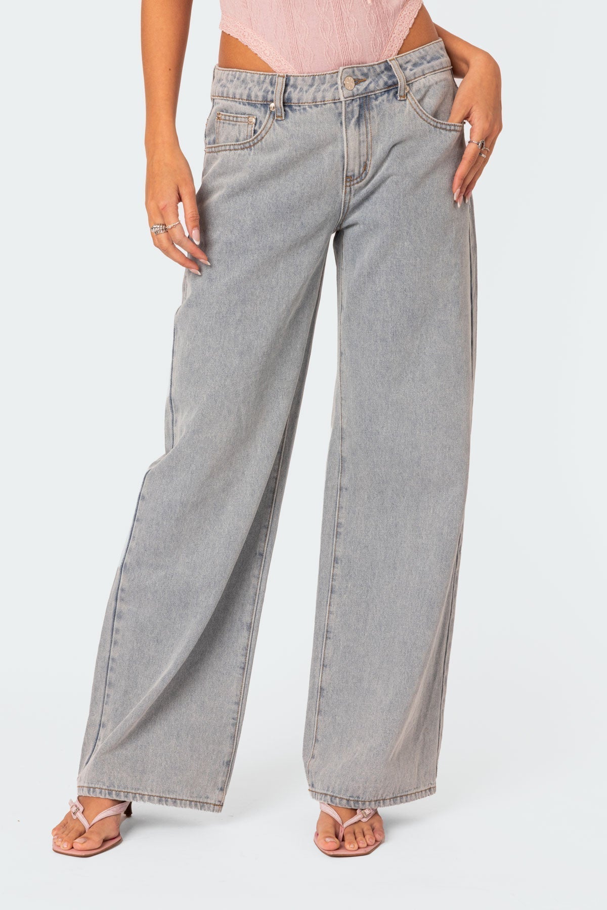 Dahna | Denim Jeans met Wijde Pijpen en Roze Strikdetails