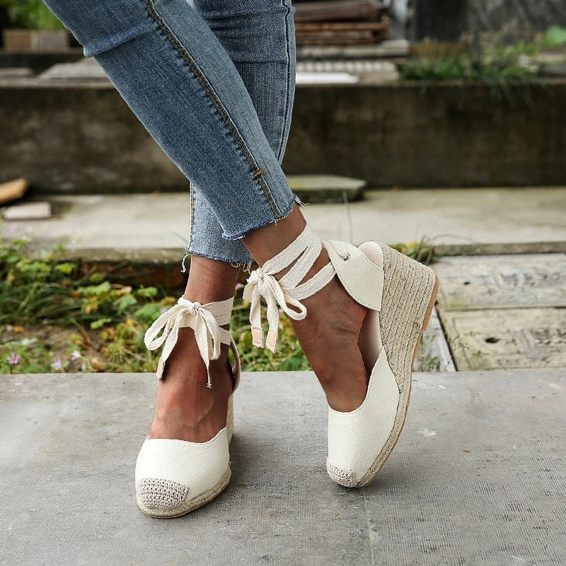 Eivissa | Sandalen met Hak Dames - Hoogwaardige Sleehakken, Comfortabel met Striksluiting