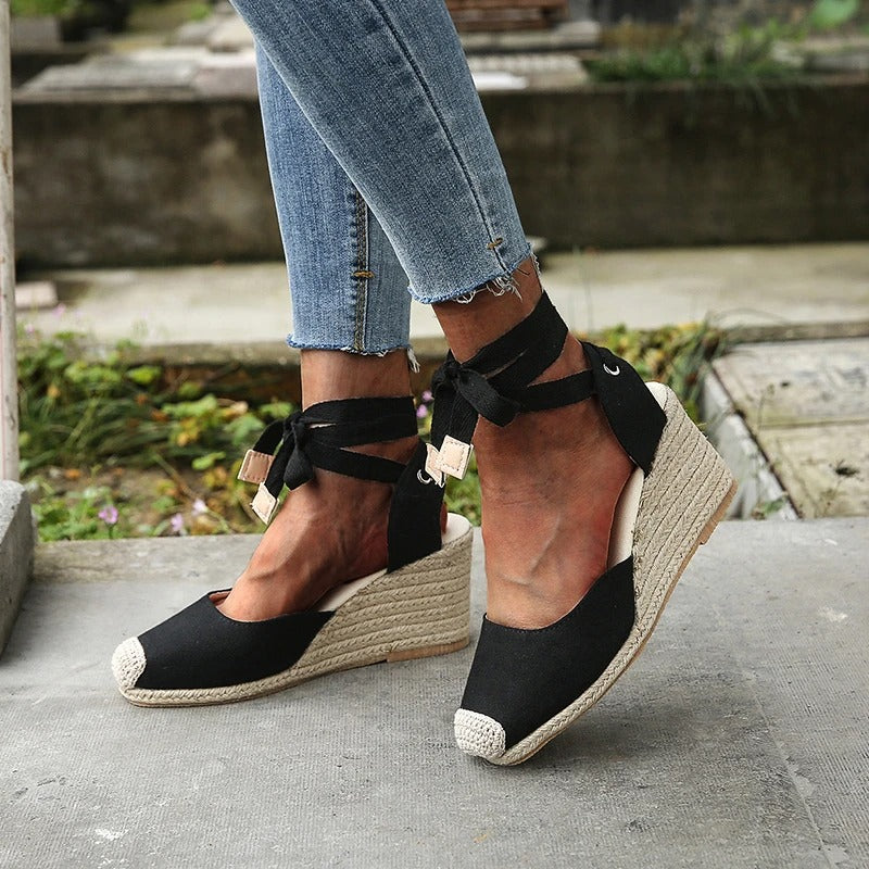 Eivissa | Sandalen met Hak Dames - Hoogwaardige Sleehakken, Comfortabel met Striksluiting