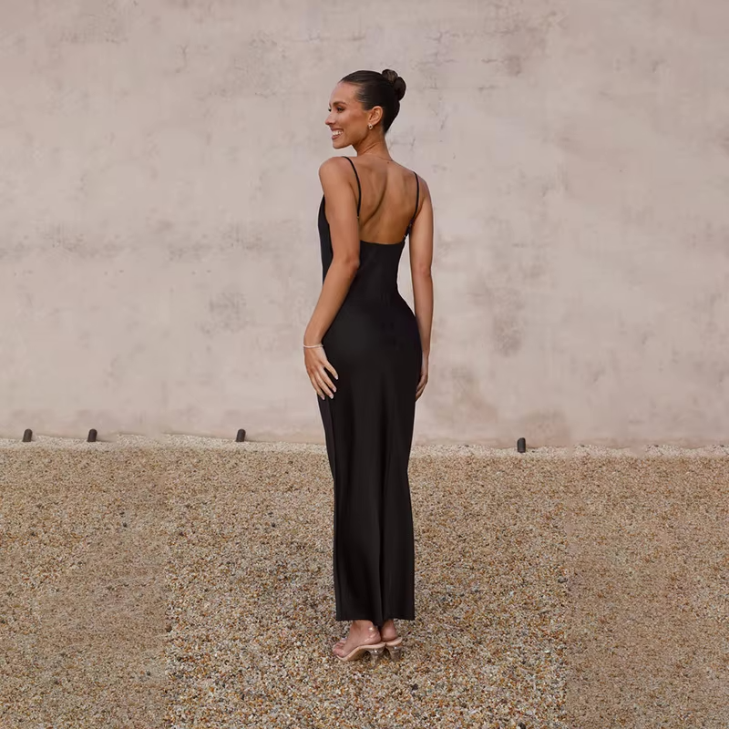 Blair | Luxe Satijnen Maxi-Jurk met Open Rug
