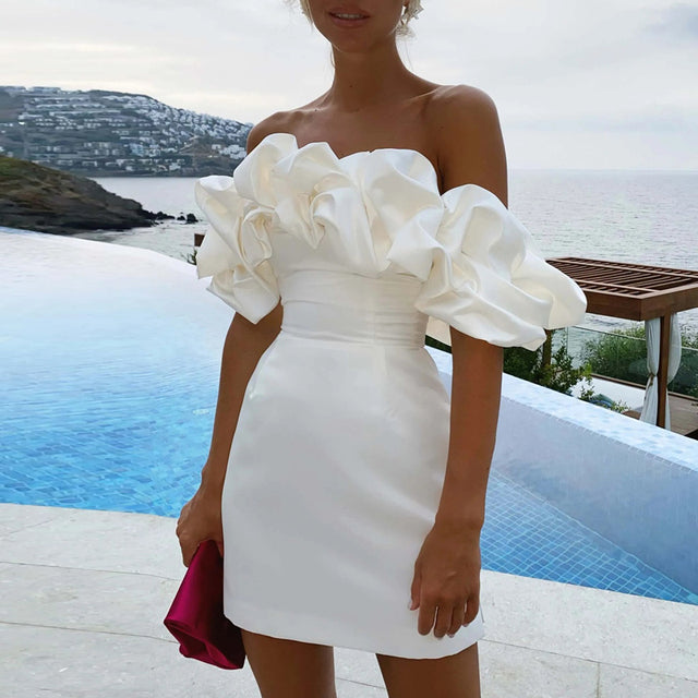 Amora | Dames cocktailjurk met off-shoulder en ruches