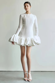 Eline | Geplooide Mini Jurk - Chic Ontwerp met Uitlopende Mouwen, Trendy Uitstraling