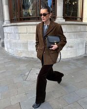 Rona | Elegante Suède Blazer Dames – Nette Knoopsluiting