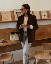 Rona | Elegante Suède Blazer Dames – Nette Knoopsluiting