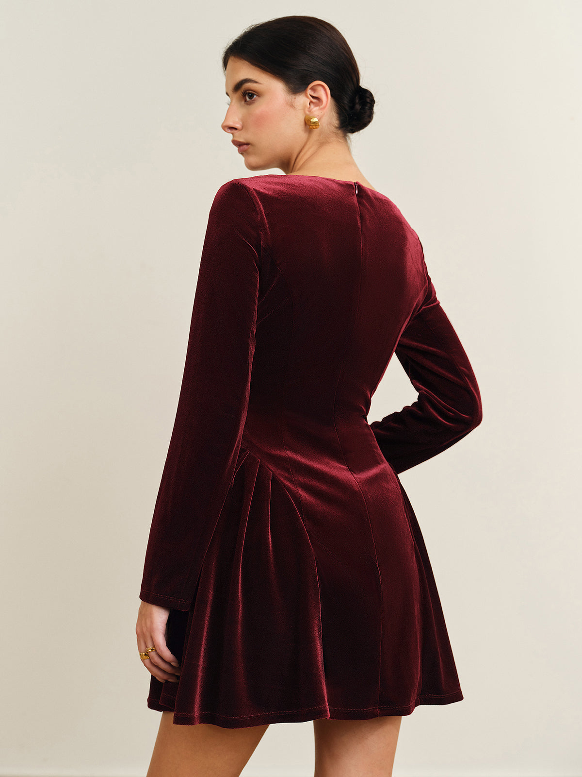 Florinda | Fluwelen Mini Jurk Dames - Geplooide Rok, Chique en Stijlvol