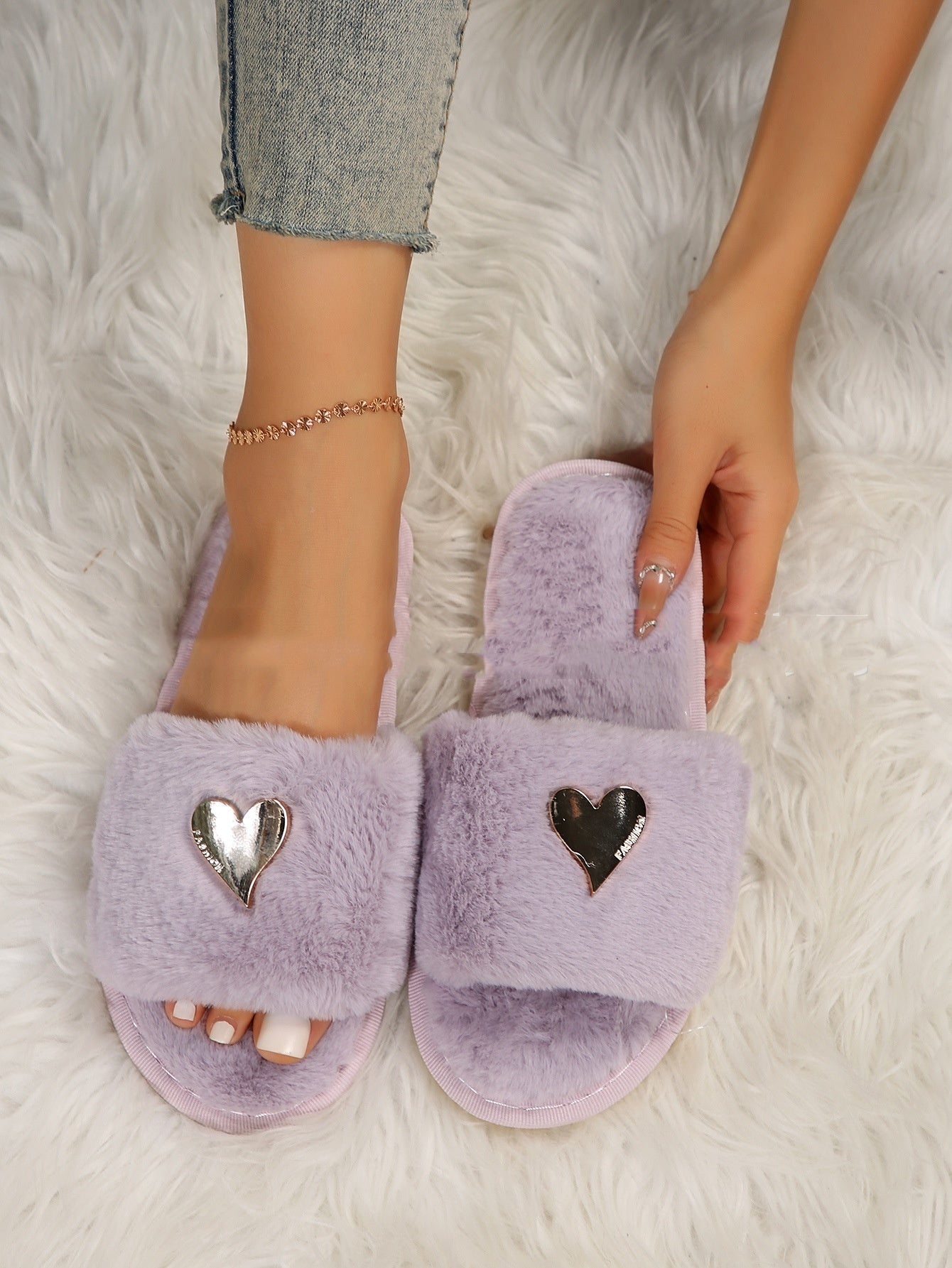 Heartie | Dames Pantoffels - Zacht Faux Fur met Hart Detail