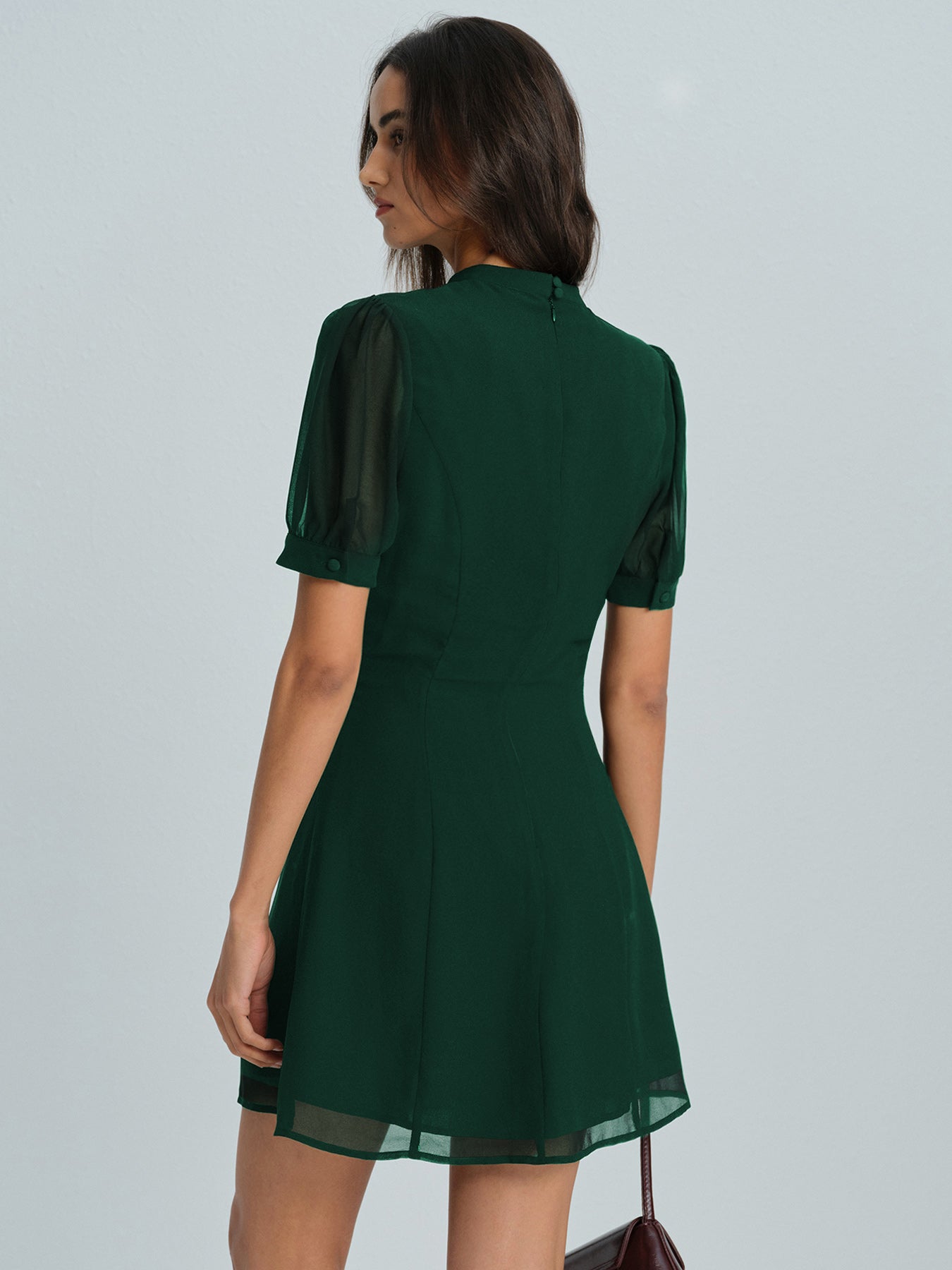Nishel | Chiffon Mini Jurk - Mock Nek Ontwerp met Transparante Details