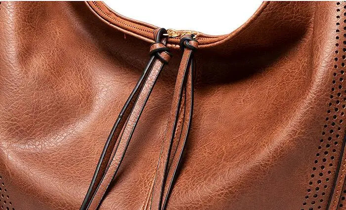 Lola | Dames schoudertas met trekkoord detail
