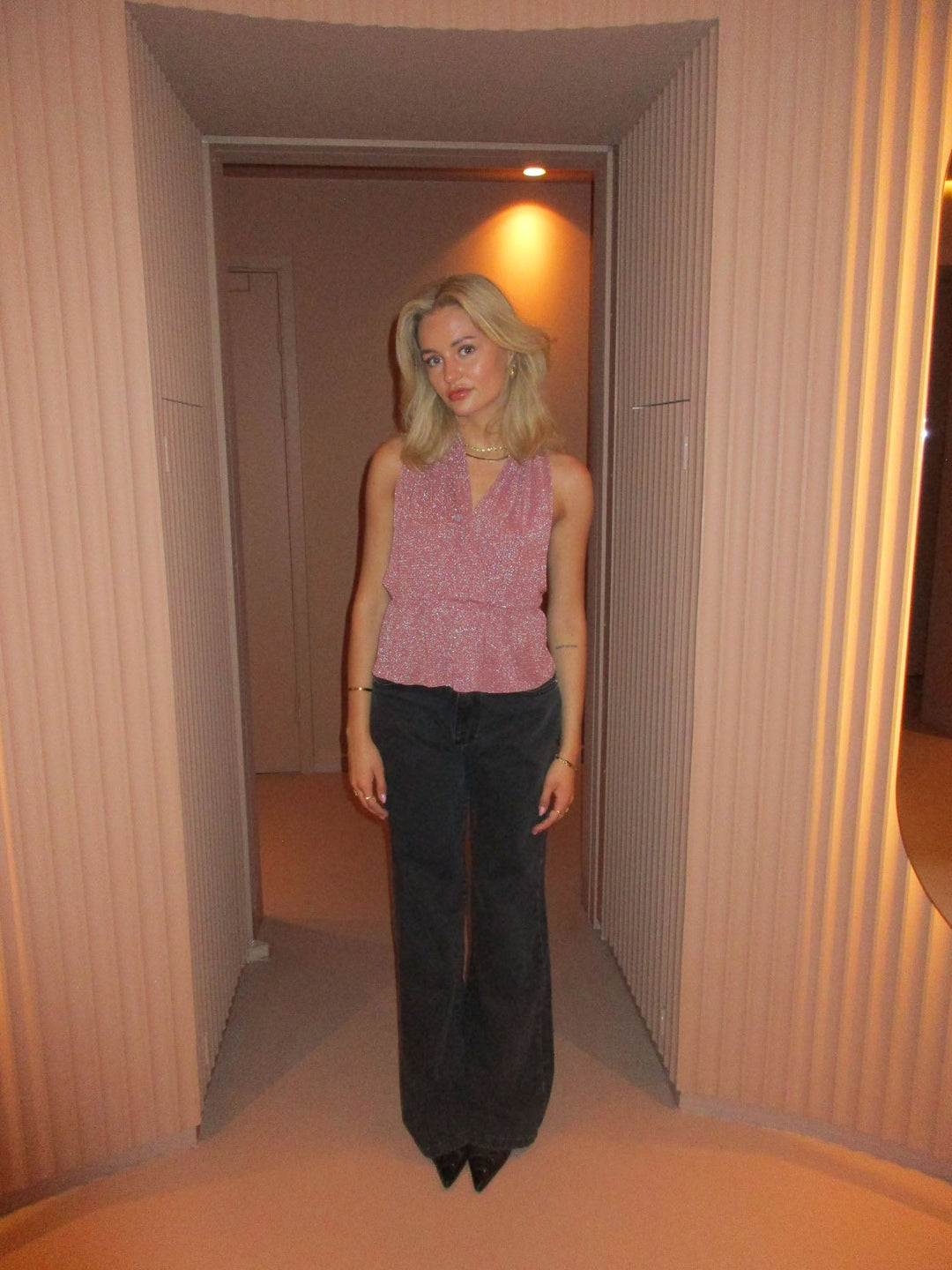 Kayla | Dames halter top met plooien rugopen