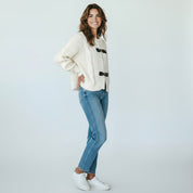 Iona | Stijlvol Dames Vest met Trendy Gespsluiting