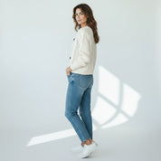 Iona | Stijlvol Dames Vest met Trendy Gespsluiting