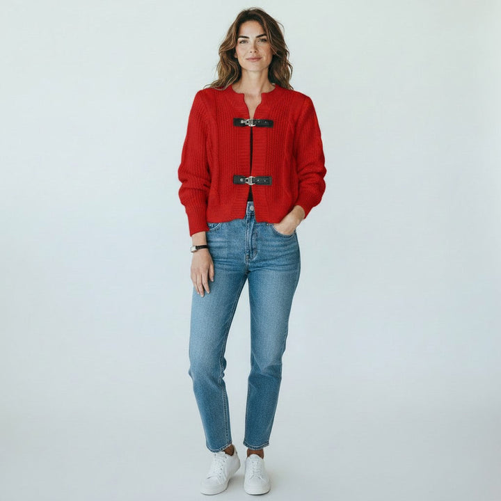 Hattie | Damesvest met gespsluiting en ribstructuur