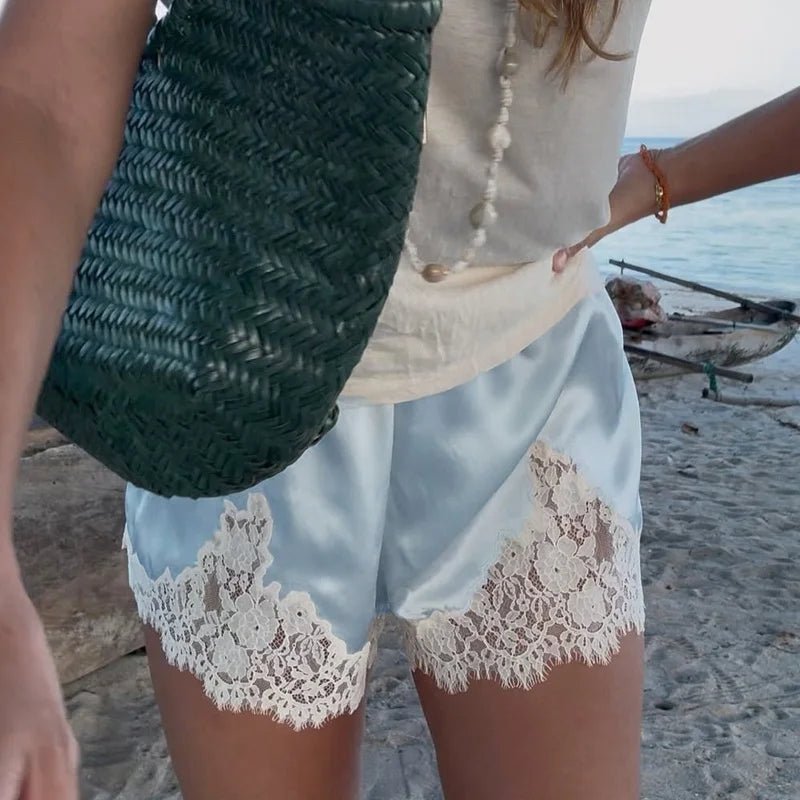 Jade | Dames Korte Broek - Luxe Satijn met Kantafwerking