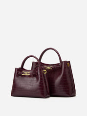 Juliet | Bordeauxrode Croco Look Handtas met Goudkleurige Sluiting - Luxe en Compact