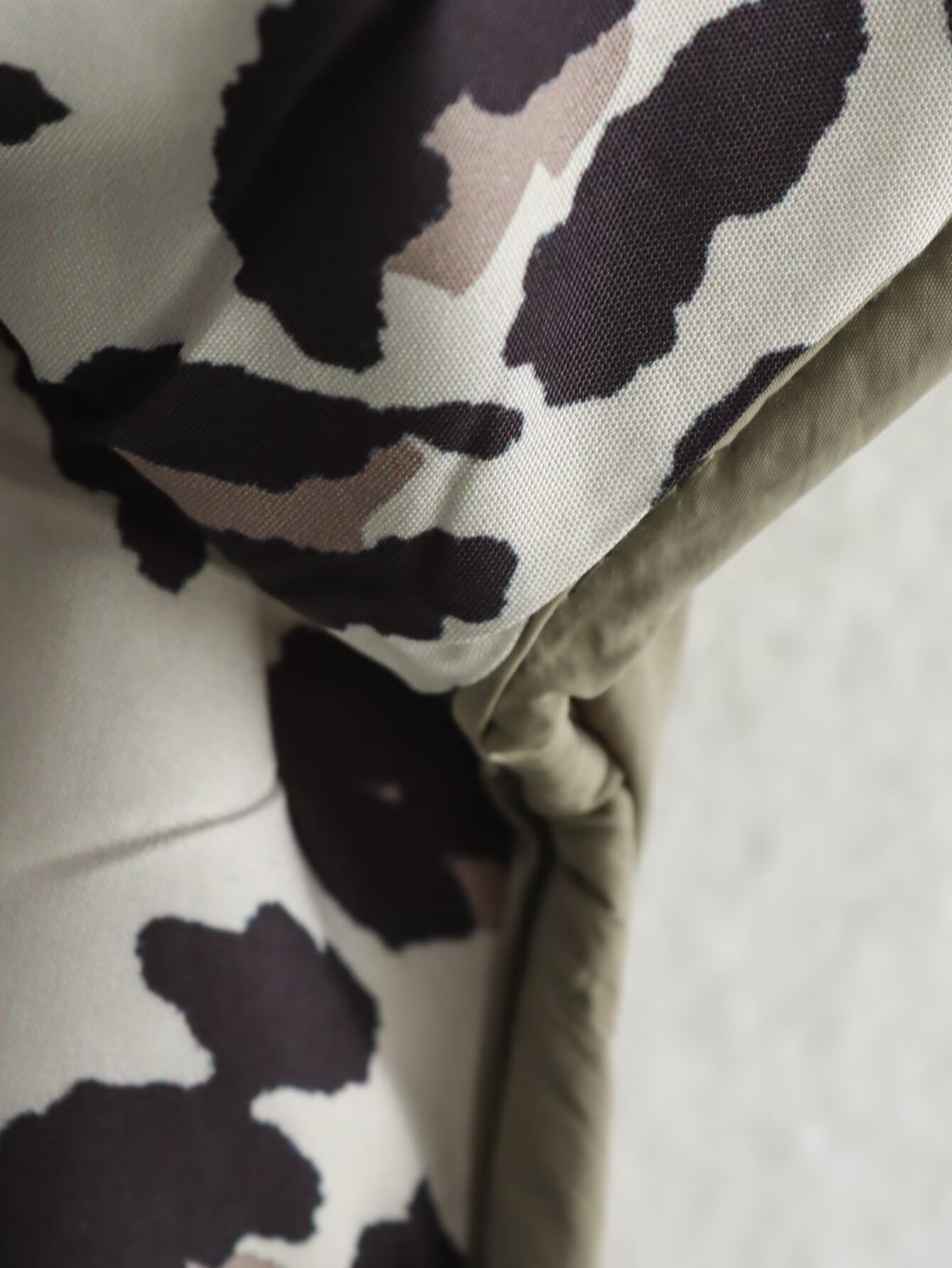 Leonne | Luxe Tussenjas met Trendy Stiksels - Luipaard Print