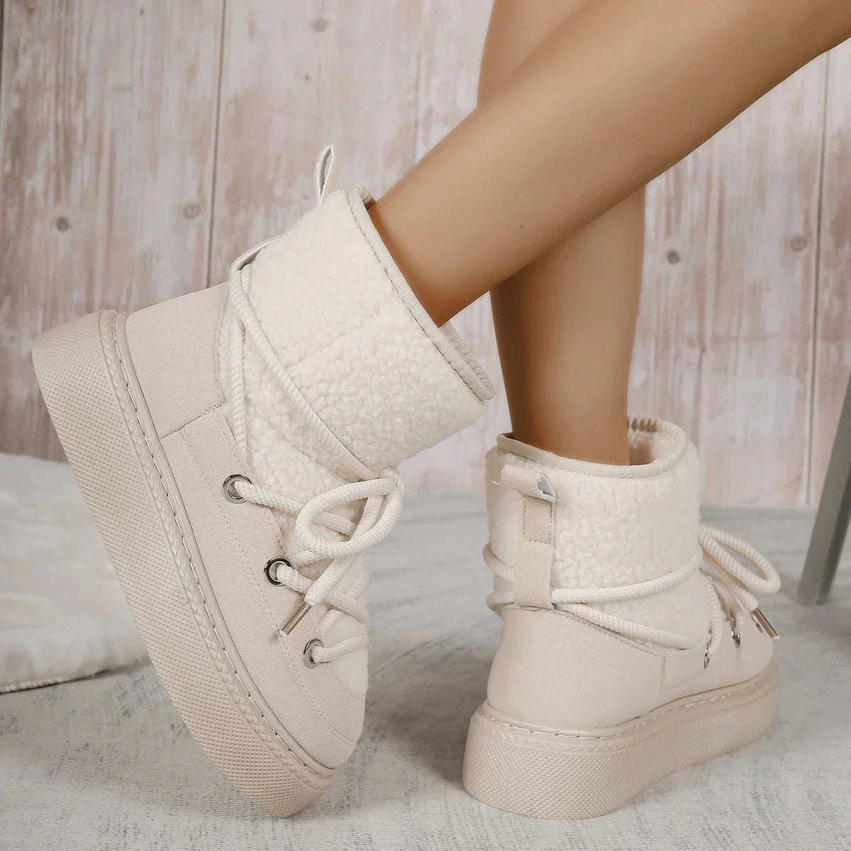 Holly | Dames Enkellaarzen  - Platform Pantoffels met Veters en Sherpa Afwerking