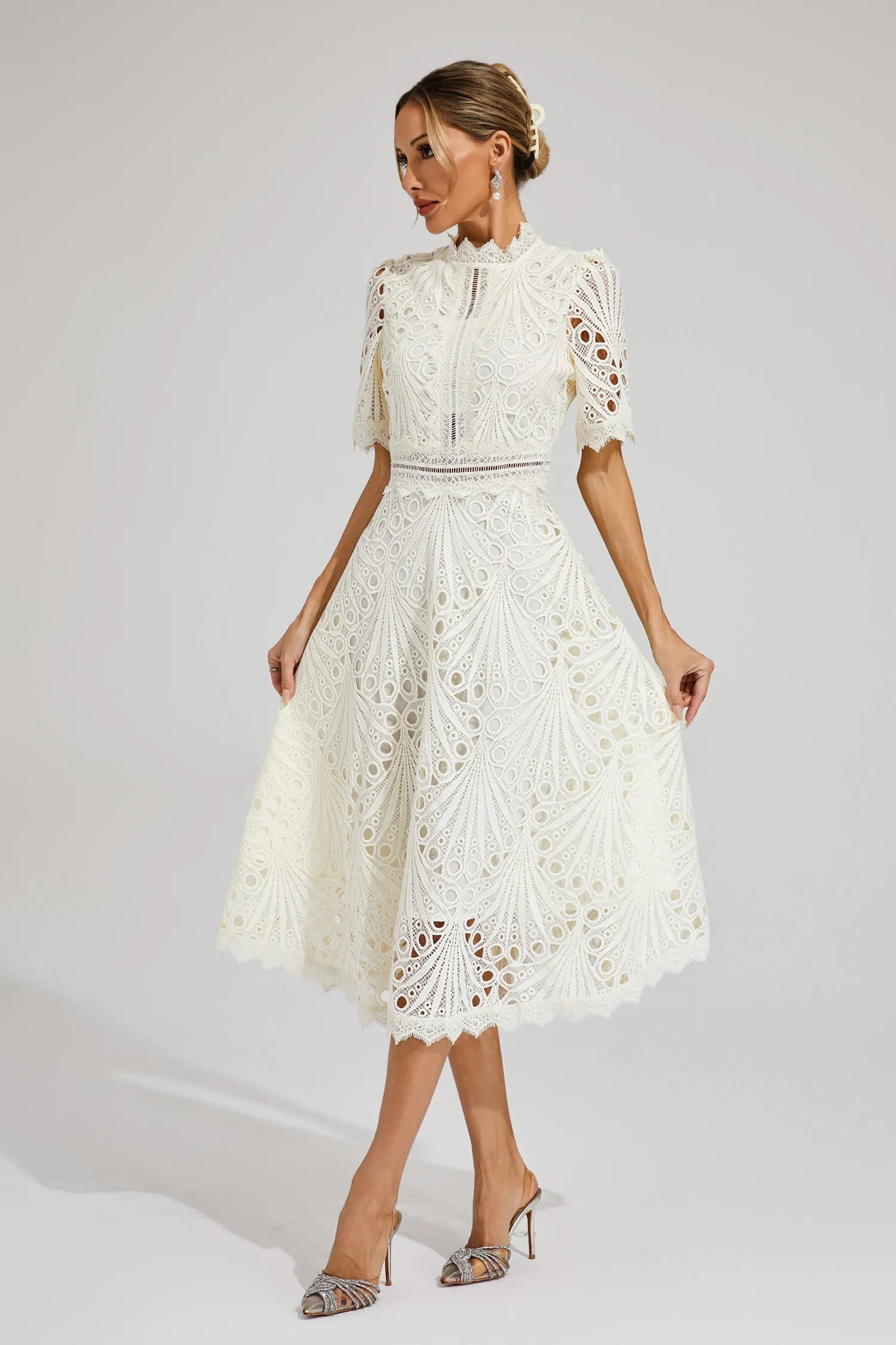 Liana | Dames Midi-jurk - Delicaat Kant, Elegant en Flatterend