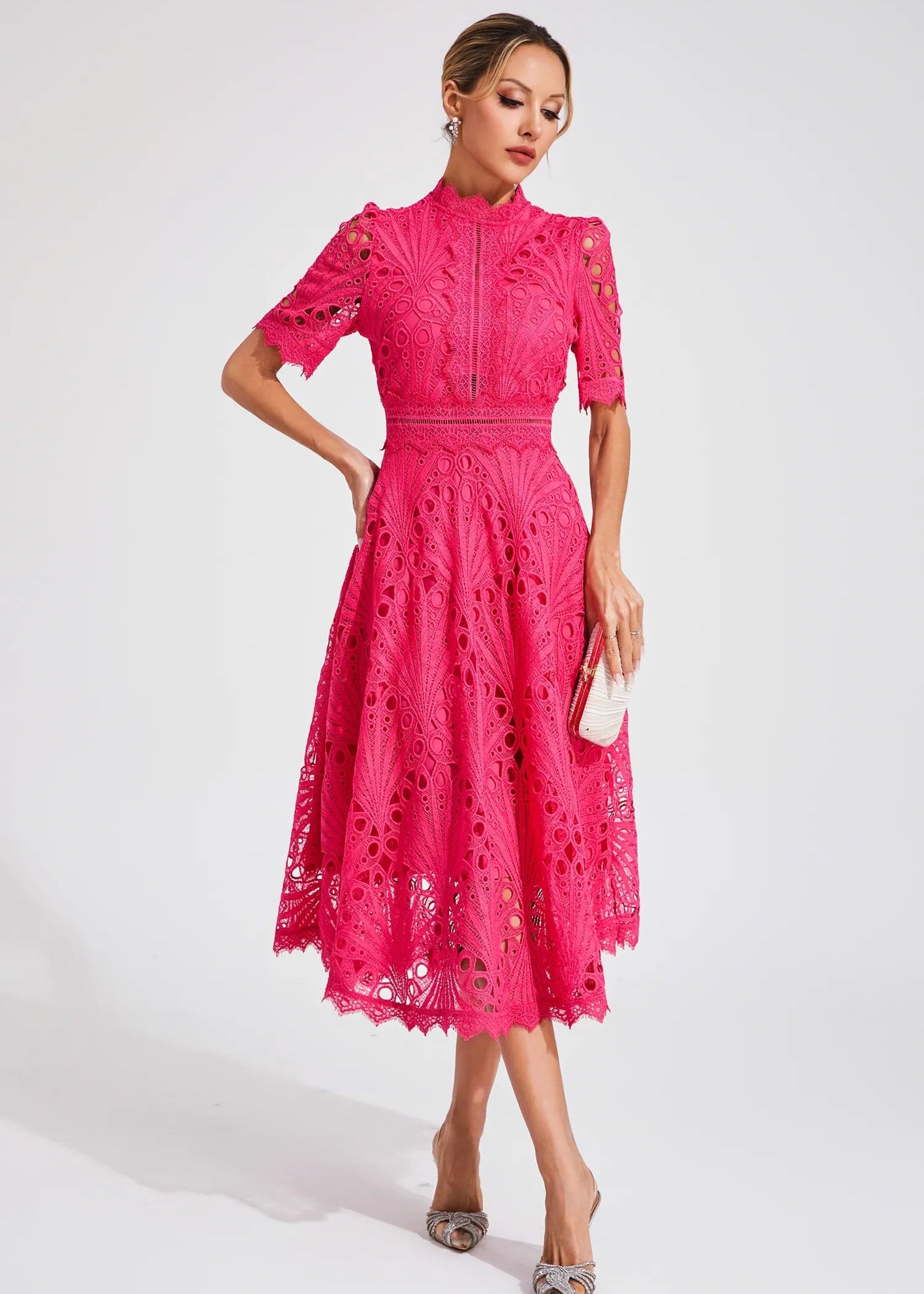 Lina___Dames_Midi-jurk_-_Delicaat_Kant__Elegant_en_Flatterend_3.jpg